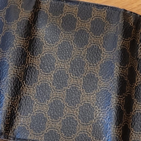 CELINE MONOGRAM KEY HOLDER WALLET POUCH - Picture 4 of 7